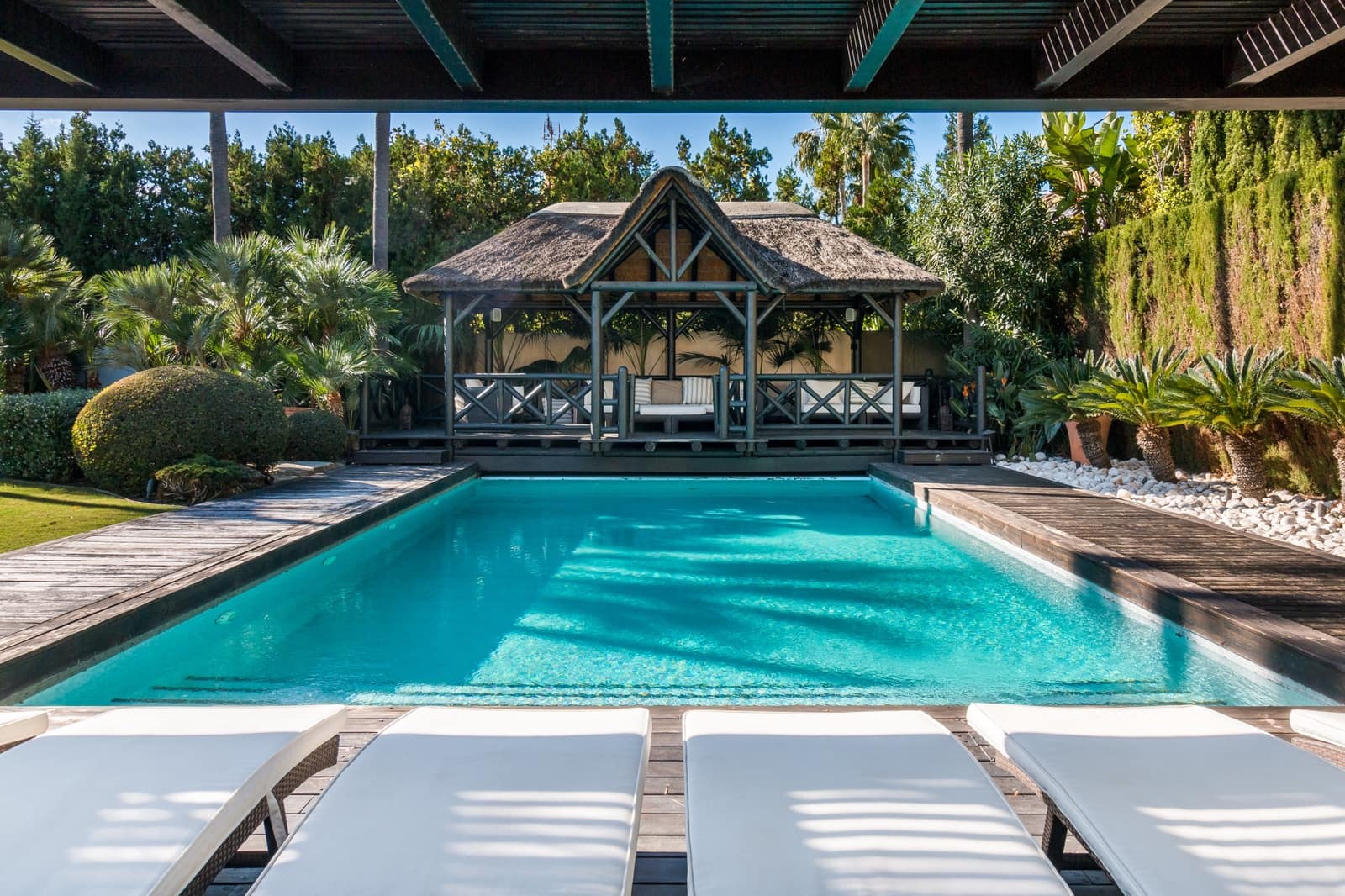 5 bedroom Villa for sale in Marbella with pool garage - € 3,950,000 (Ref: 9378900)