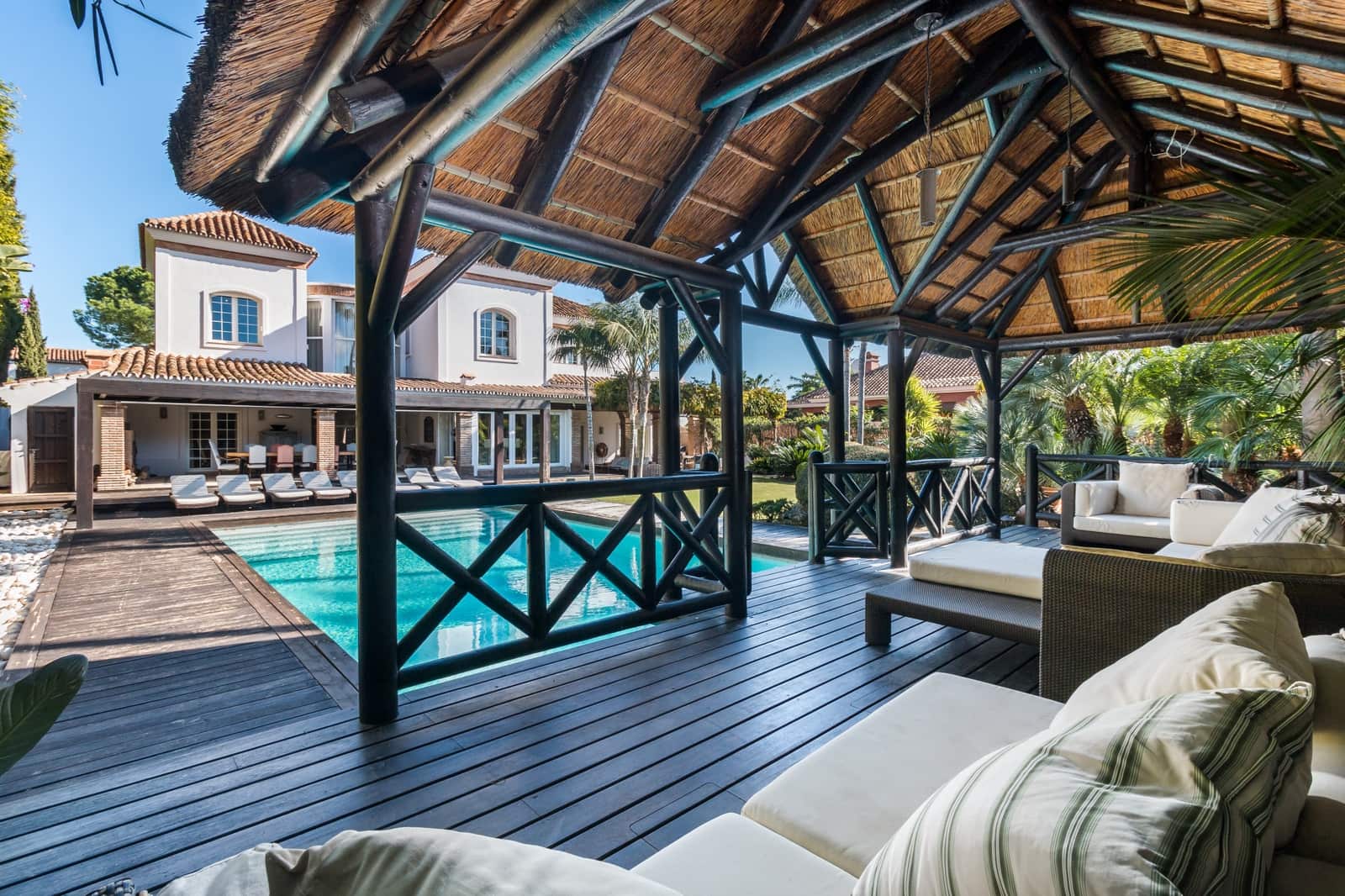 5 bedroom Villa for sale in Marbella with pool garage - € 3,950,000 (Ref: 9378900)