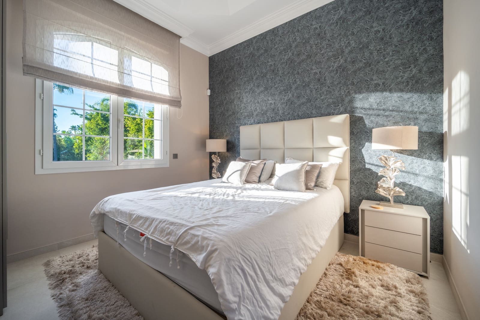 5 bedroom Villa for sale in Marbella with pool garage - € 3,950,000 (Ref: 9378900)