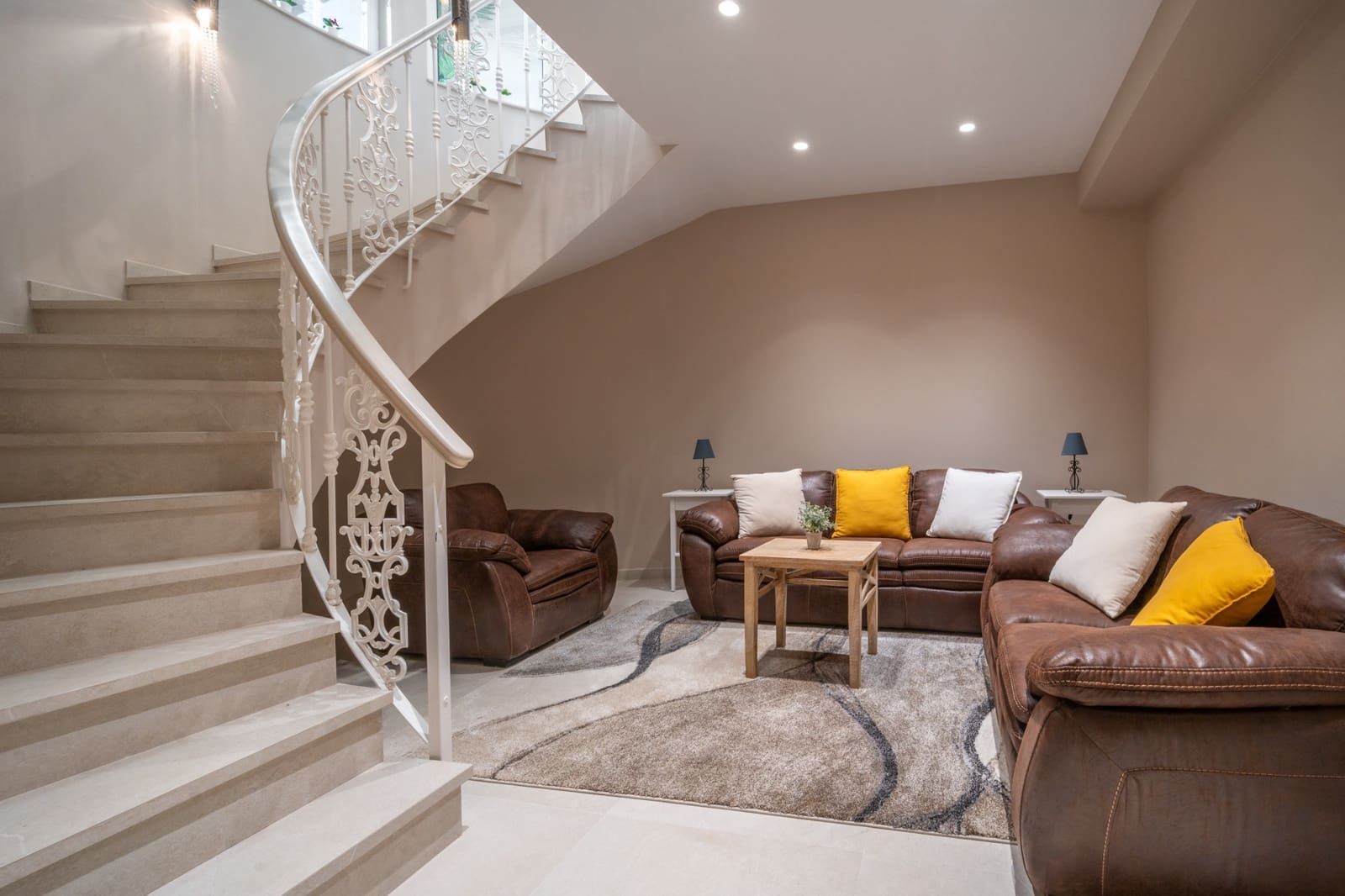 5 bedroom Villa for sale in Marbella with pool garage - € 3,950,000 (Ref: 9378900)