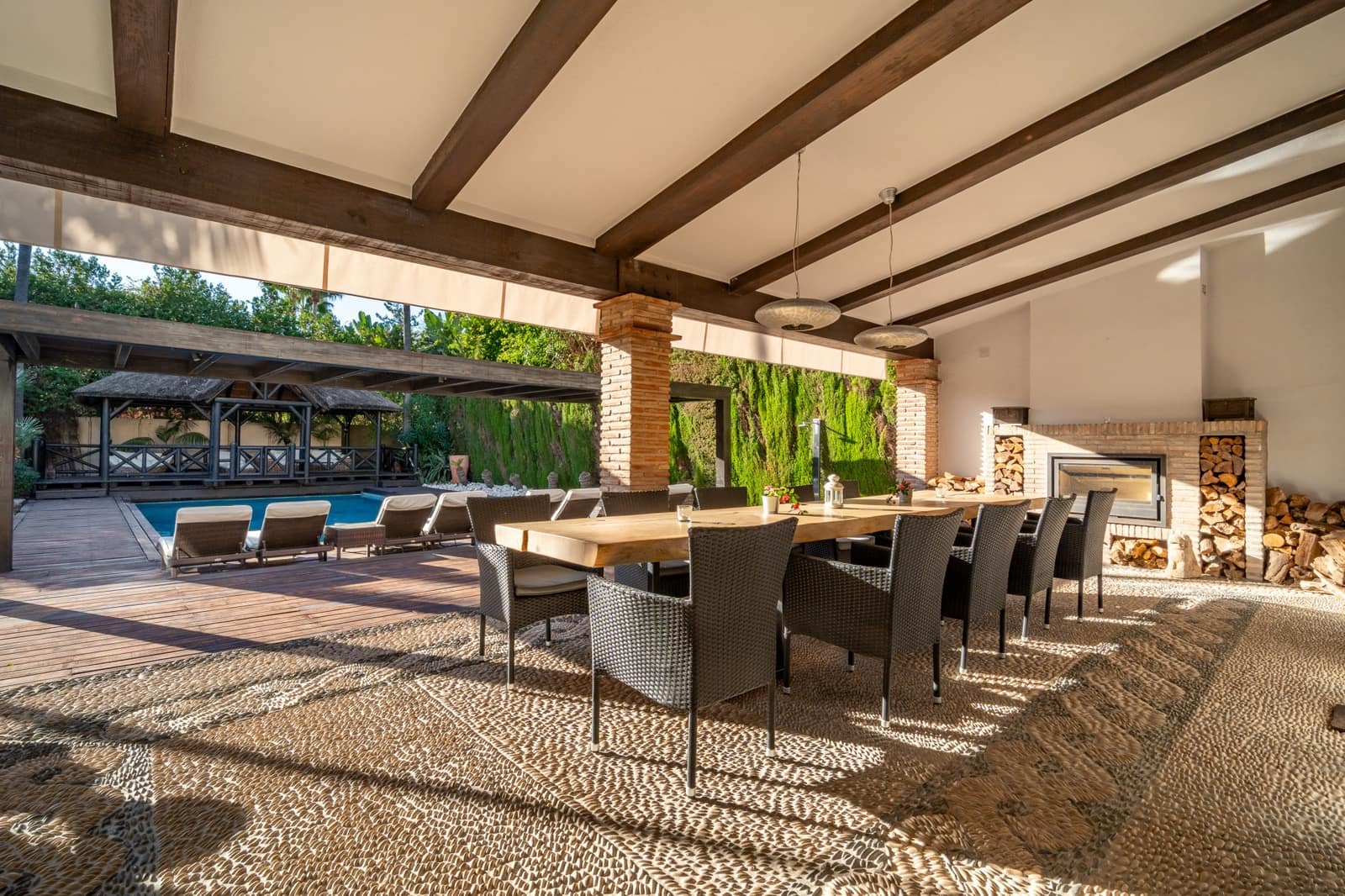 5 bedroom Villa for sale in Marbella with pool garage - € 3,950,000 (Ref: 9378900)