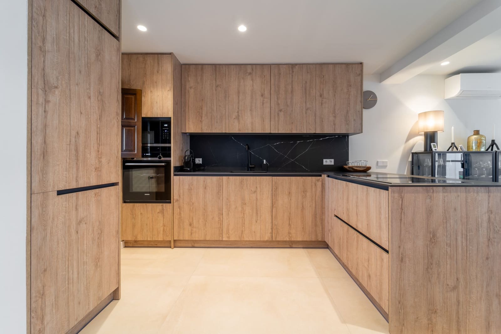 2 slaapkamer Huis te koop in Marbella met zwembad - € 1.150.000 (Ref: 9378902)