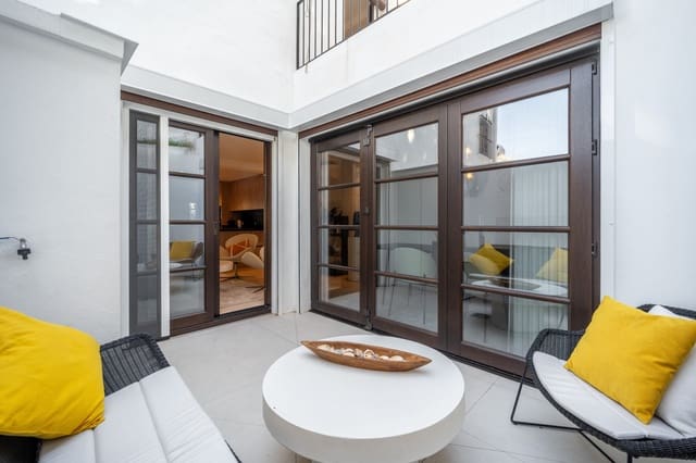 2 sovrum Hus till salu i Marbella med pool - 995 000 € (Ref: 9378902)