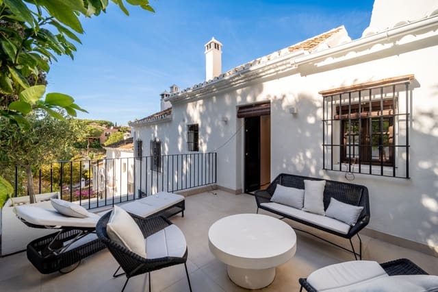 2 sovrum Hus till salu i Marbella med pool - 995 000 € (Ref: 9378902)