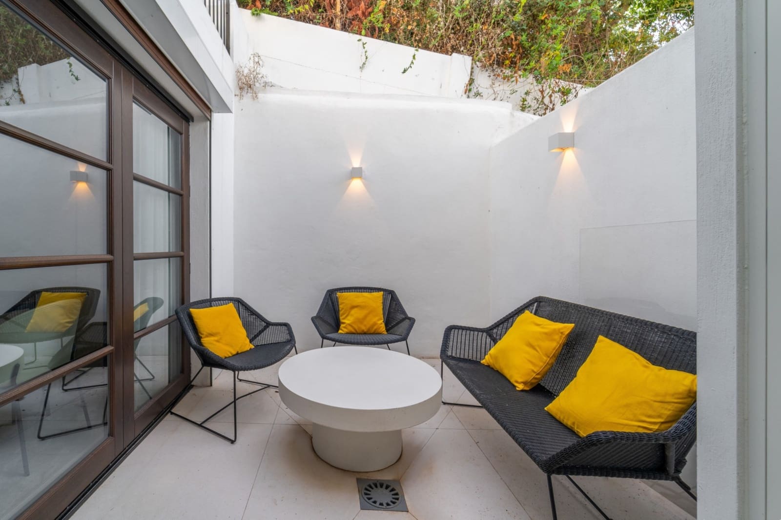 2 sypialnia Dom na sprzedaż w Marbella z basenem - 995 000 € (Ref: 9378902)