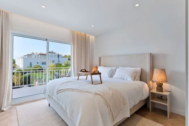 4 sovrum Hus till salu i Marbella med pool - 1 099 000 € (Ref: 9378904)