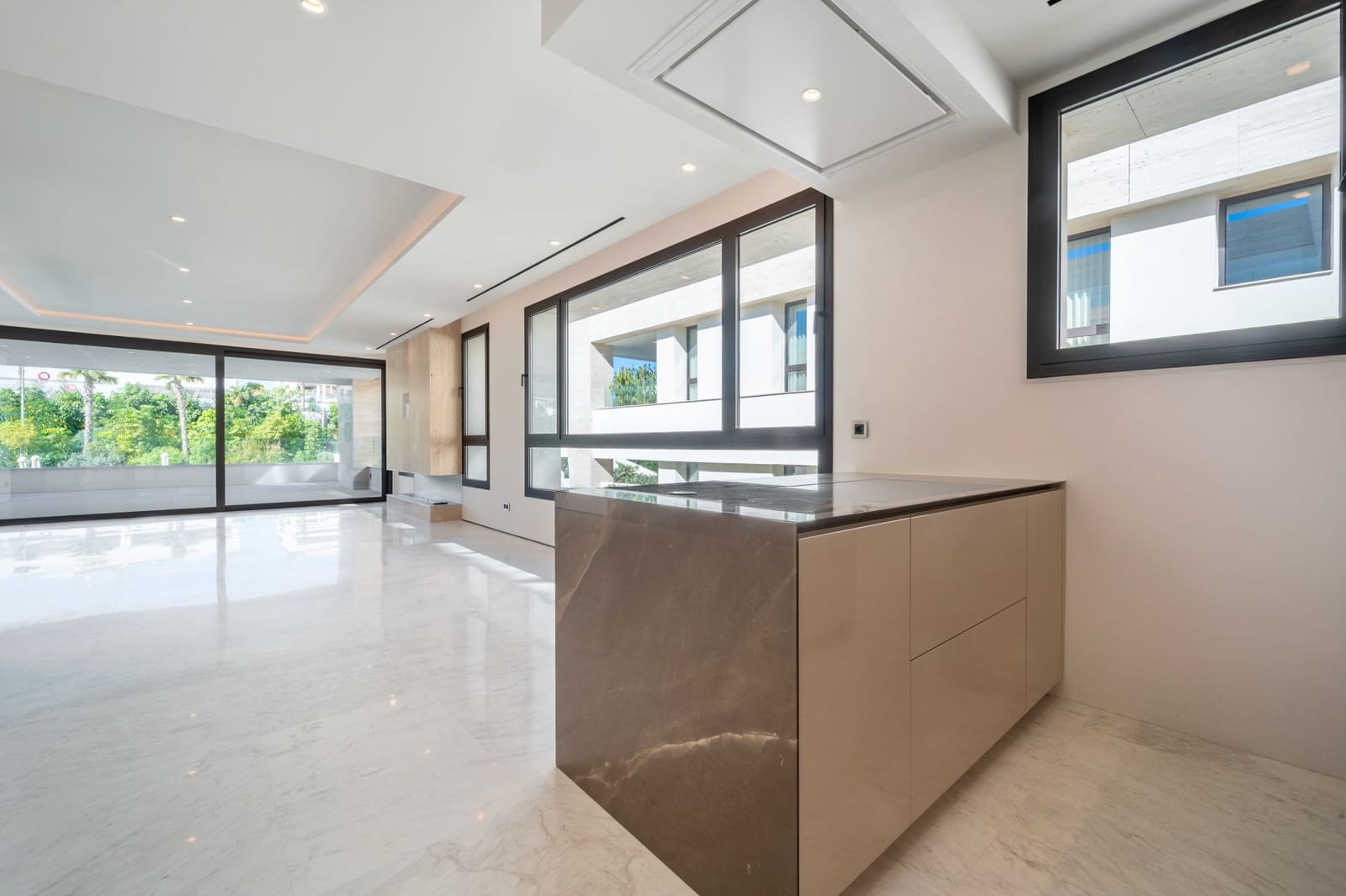 3 chambre Penthouse à vendre à Marbella avec piscine garage - 6 500 000 € (Ref: 9382524)