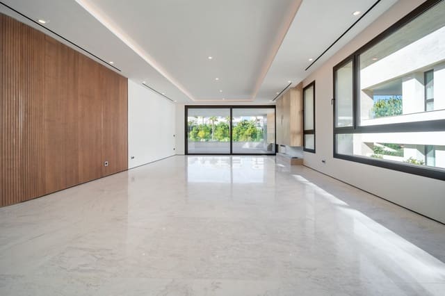 3 chambre Penthouse à vendre à Marbella avec piscine garage - 6 500 000 € (Ref: 9382524)