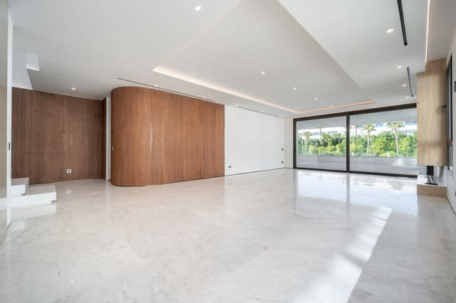 3 makuuhuone Kattohuoneisto myytävänä paikassa Marbella mukana uima-altaan 
autotalli - 6 500 000 € (Ref: 9382524)