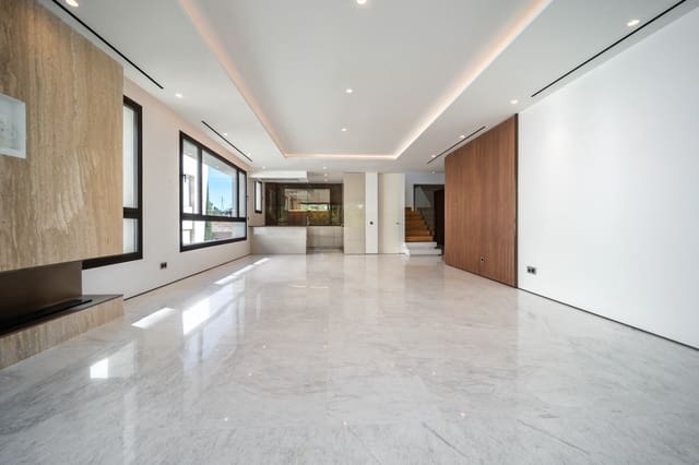 3 makuuhuone Kattohuoneisto myytävänä paikassa Marbella mukana uima-altaan 
autotalli - 6 500 000 € (Ref: 9382524)