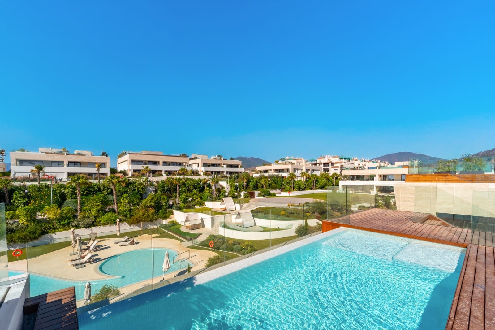 3 chambre Penthouse à vendre à Marbella avec piscine garage - 6 500 000 € (Ref: 9387742)