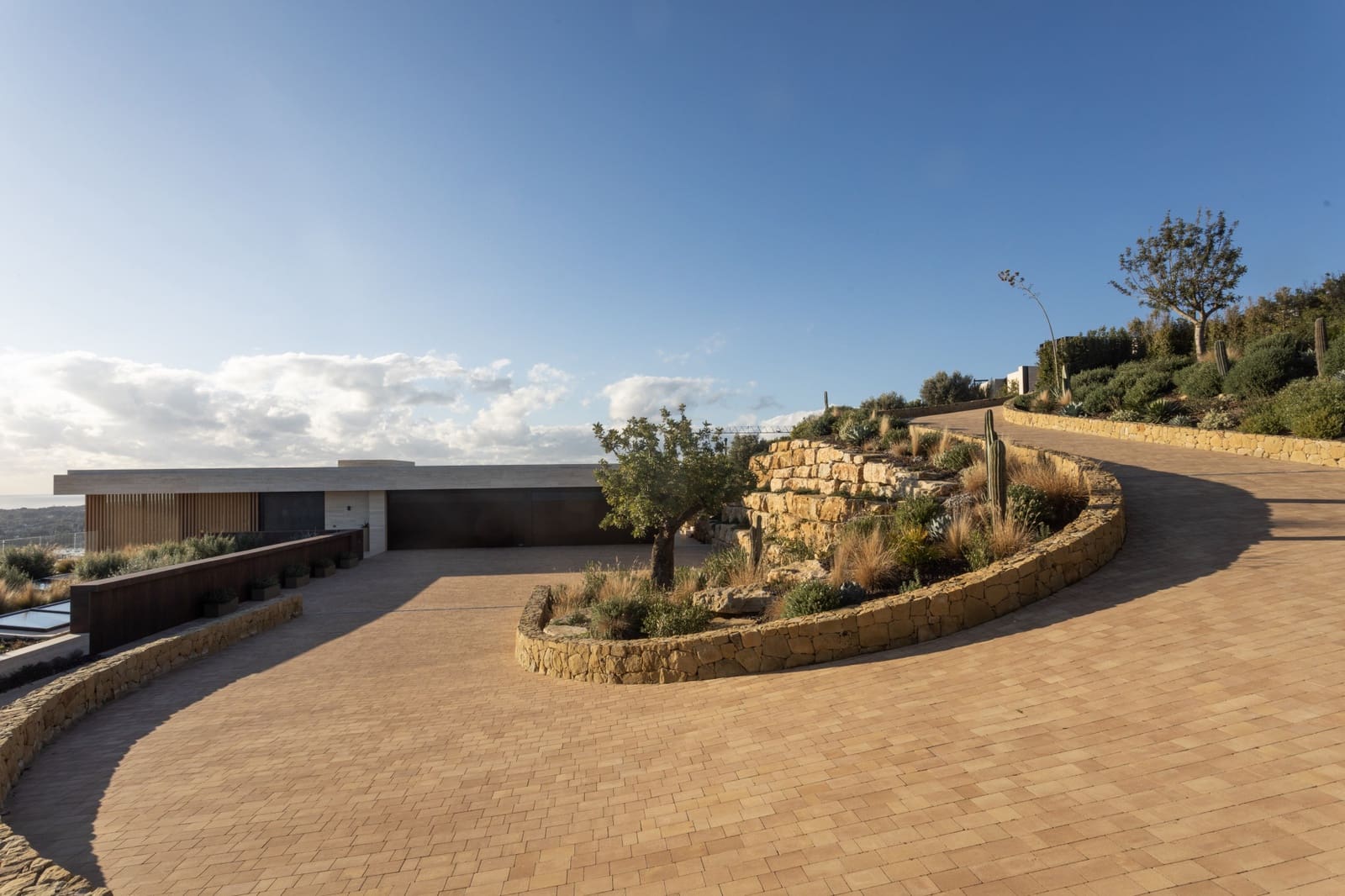 8 bedroom Villa for sale in Sotogrande with pool garage - € 13,700,000 (Ref: 9387744)