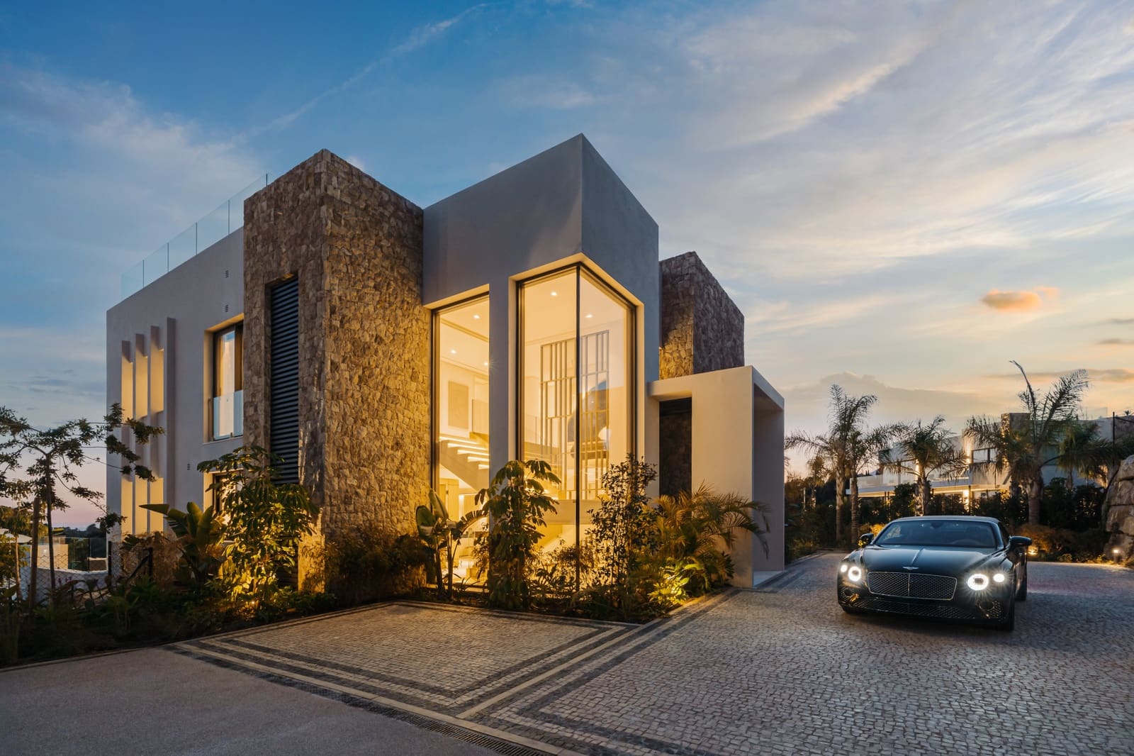 5 bedroom Villa for sale in Marbella with pool garage - € 14,900,000 (Ref: 9395868)