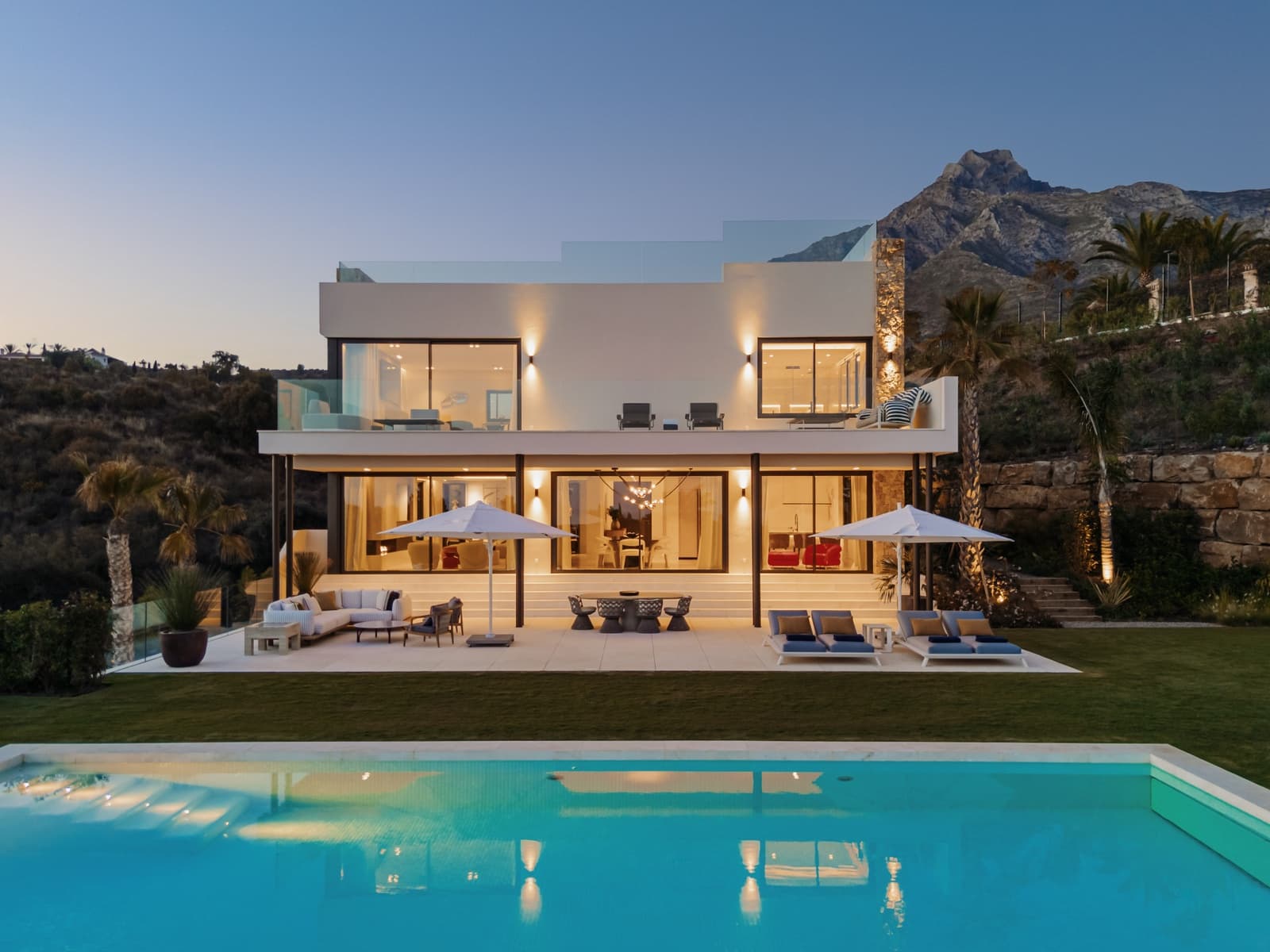 5 soveværelse Villa til salg i Marbella med swimmingpool garage - € 14.995.000 (Ref: 9403216)