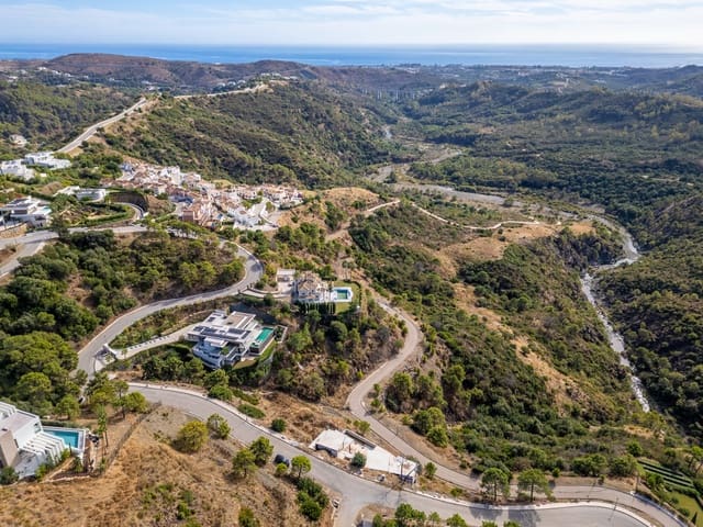 Building Plot for sale in Benahavís - € 2,990,000 (Ref: 9403217)