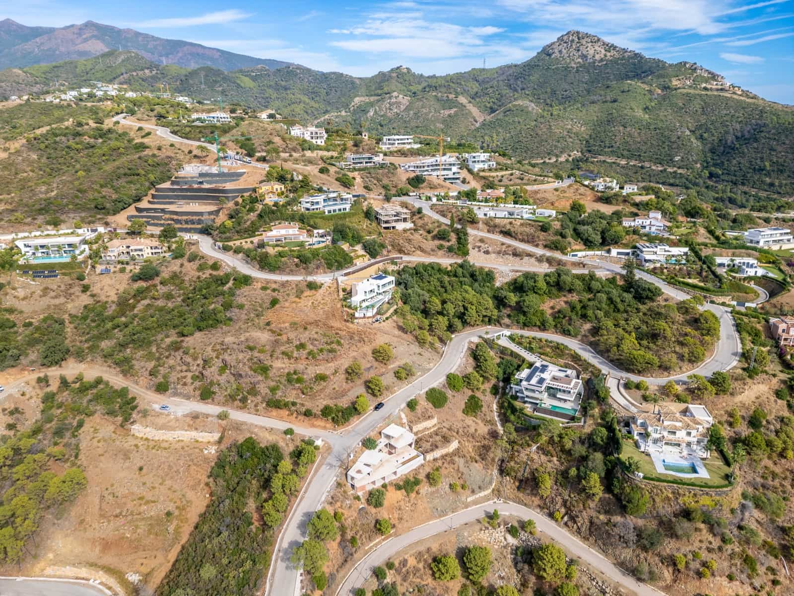 Building Plot for sale in Benahavis - € 2,990,000 (Ref: 9403217)