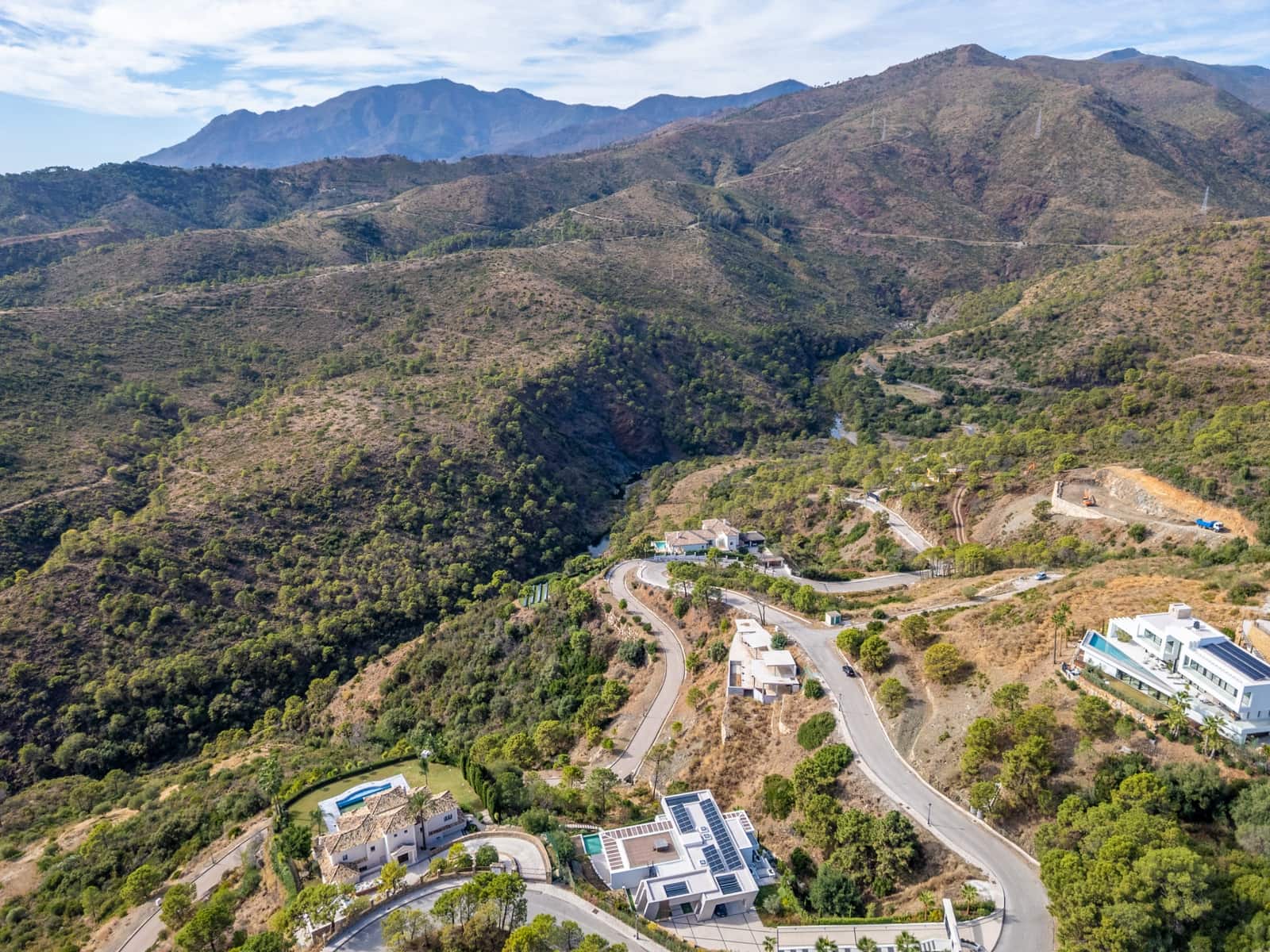 Building Plot for sale in Benahavis - € 2,990,000 (Ref: 9403217)