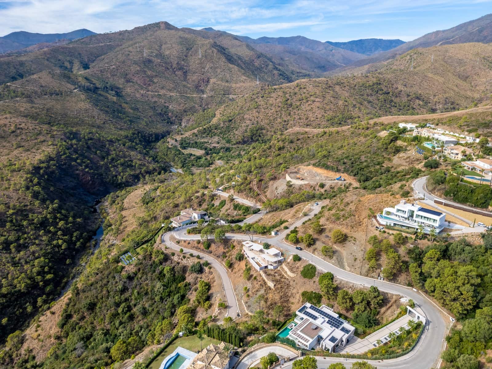 Building Plot for sale in Benahavis - € 2,990,000 (Ref: 9403217)