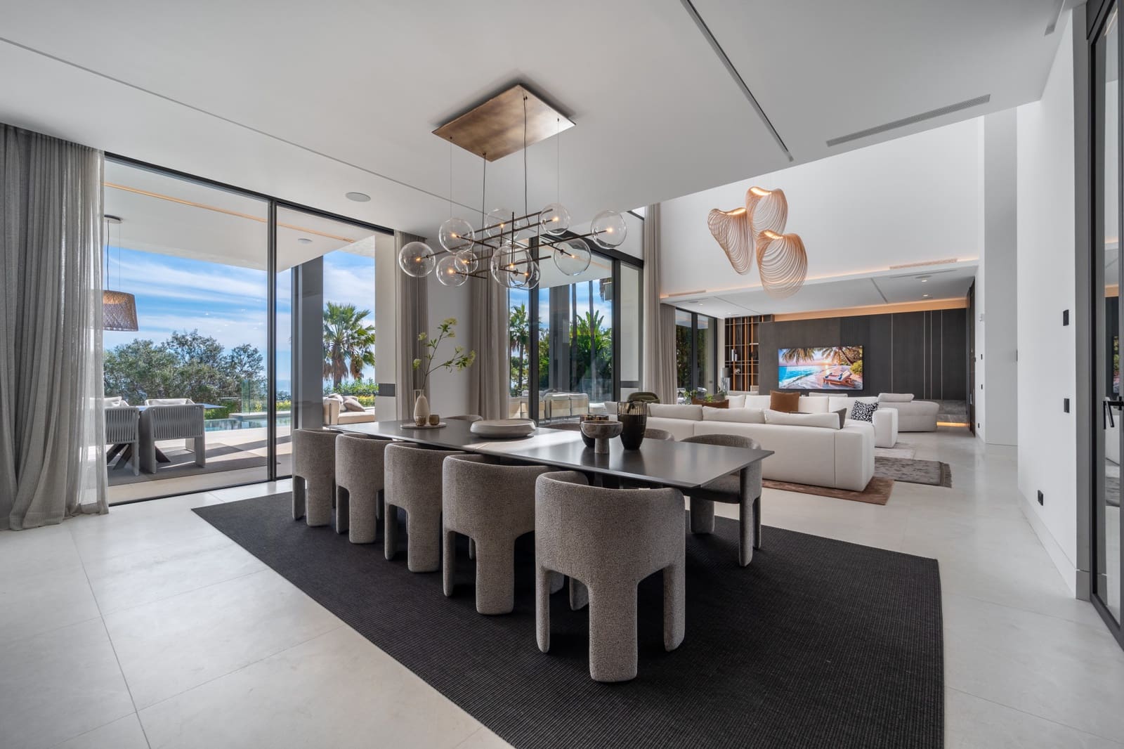 6 bedroom Villa for sale in Marbella with pool garage - € 14,950,000 (Ref: 9410836)