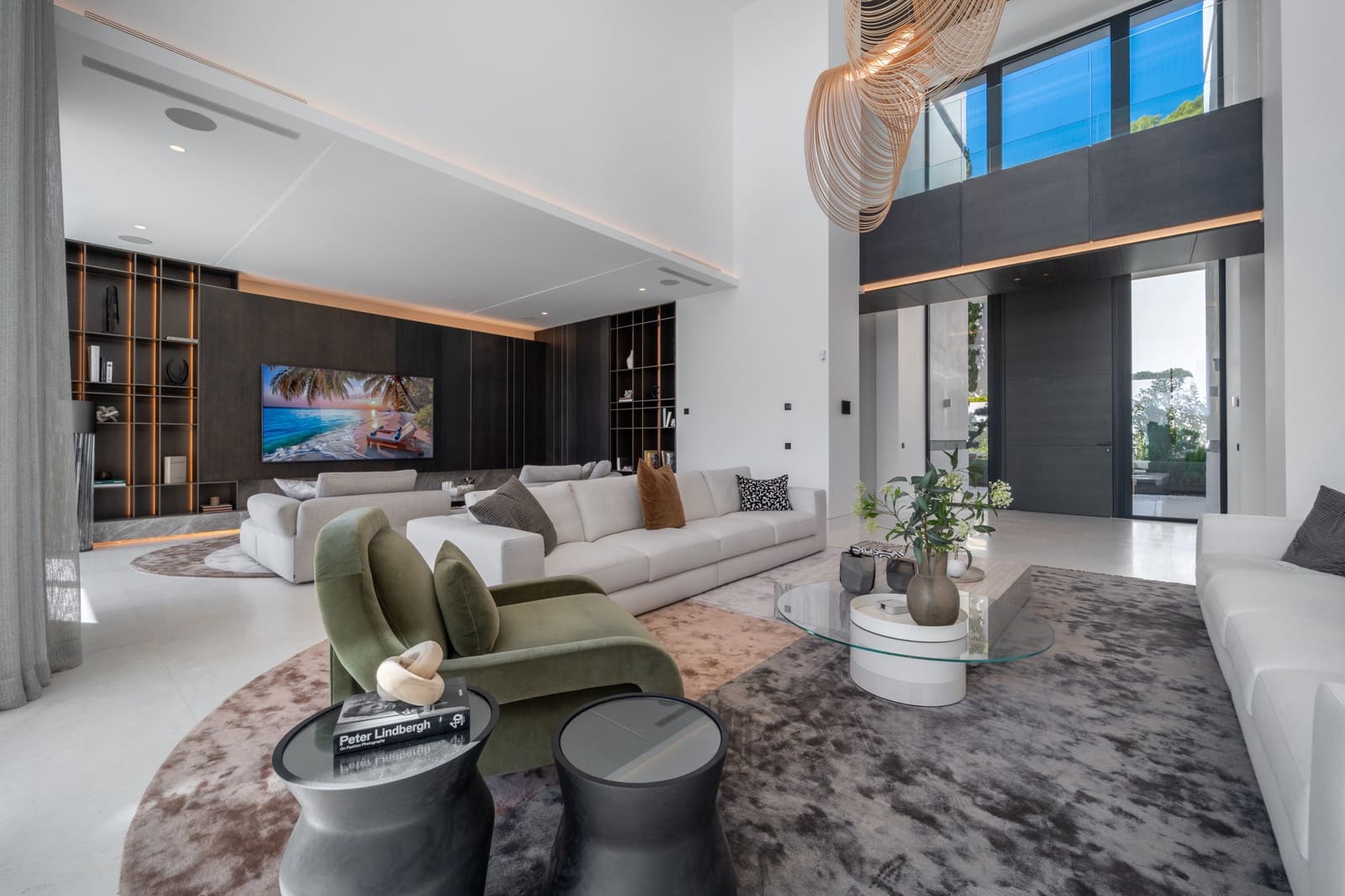 6 bedroom Villa for sale in Marbella with pool garage - € 14,950,000 (Ref: 9410836)