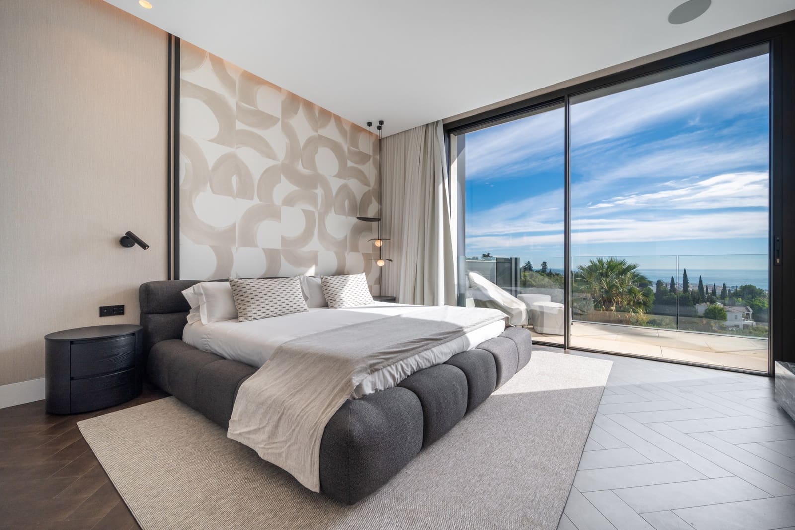 6 bedroom Villa for sale in Marbella with pool garage - € 14,950,000 (Ref: 9410836)