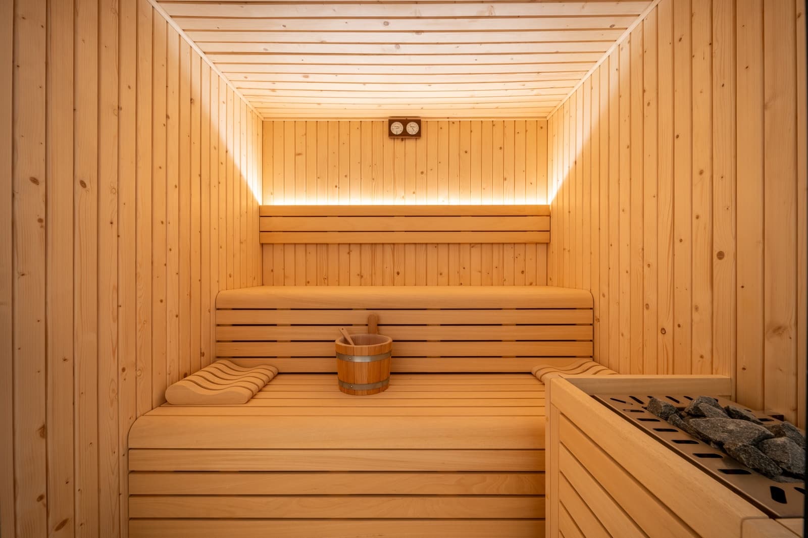 6 bedroom Villa for sale in Marbella with pool garage - € 14,950,000 (Ref: 9410836)