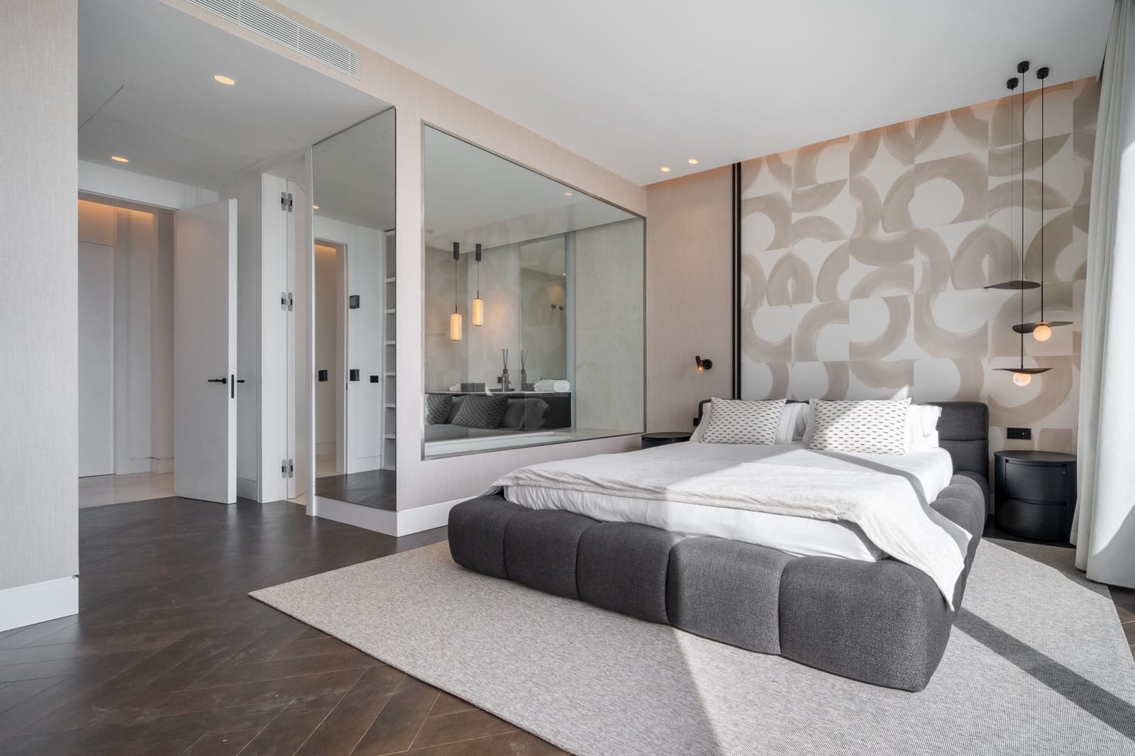 6 bedroom Villa for sale in Marbella with pool garage - € 14,950,000 (Ref: 9410836)