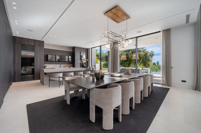 6 slaapkamer Villa te koop in Marbella met zwembad garage - € 14.950.000 (Ref: 9410836)