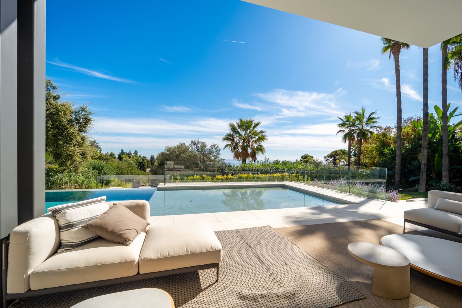 6 bedroom Villa for sale in Marbella with pool garage - € 14,950,000 (Ref: 9410836)