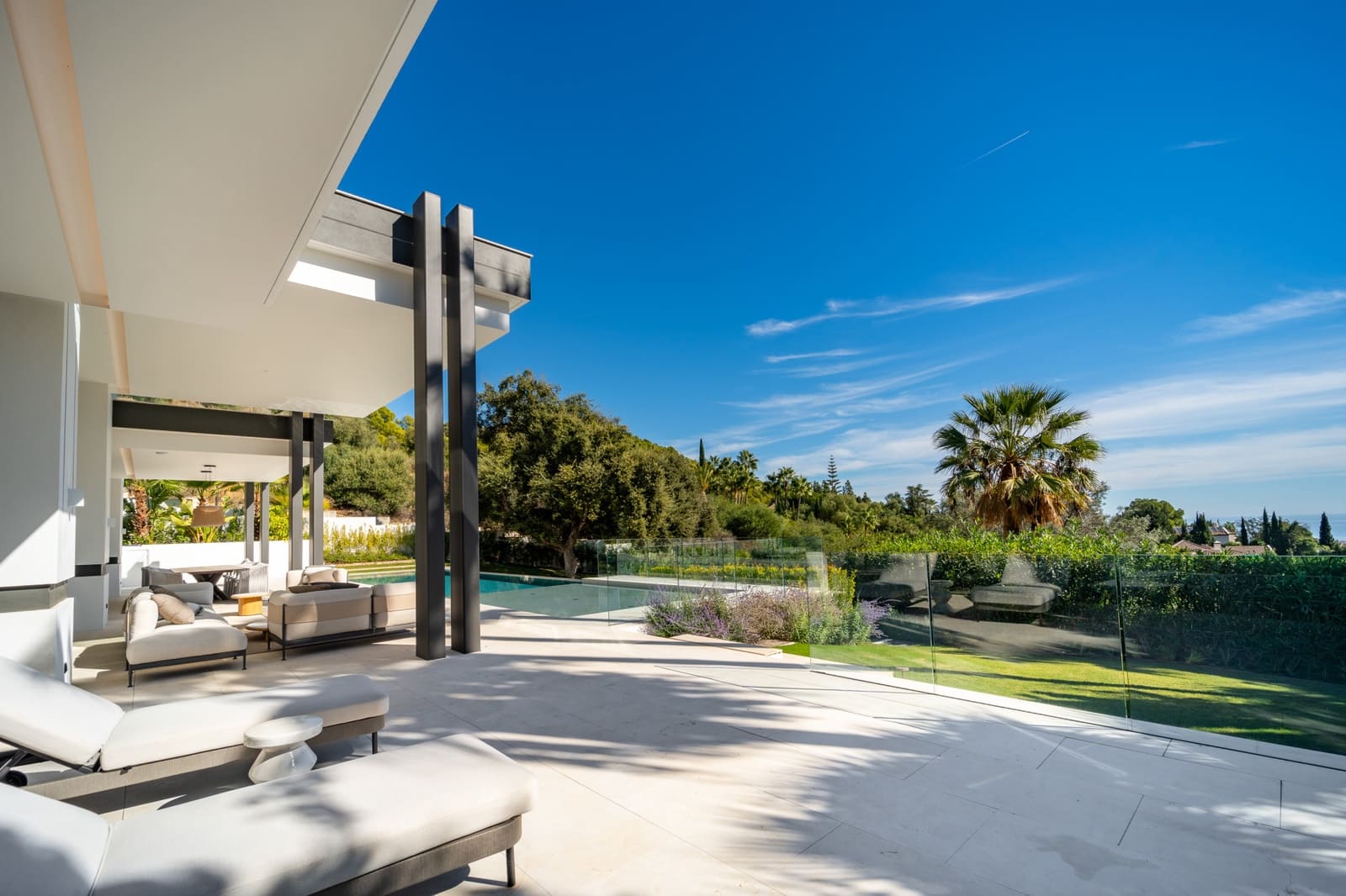 6 bedroom Villa for sale in Marbella with pool garage - € 14,950,000 (Ref: 9410836)