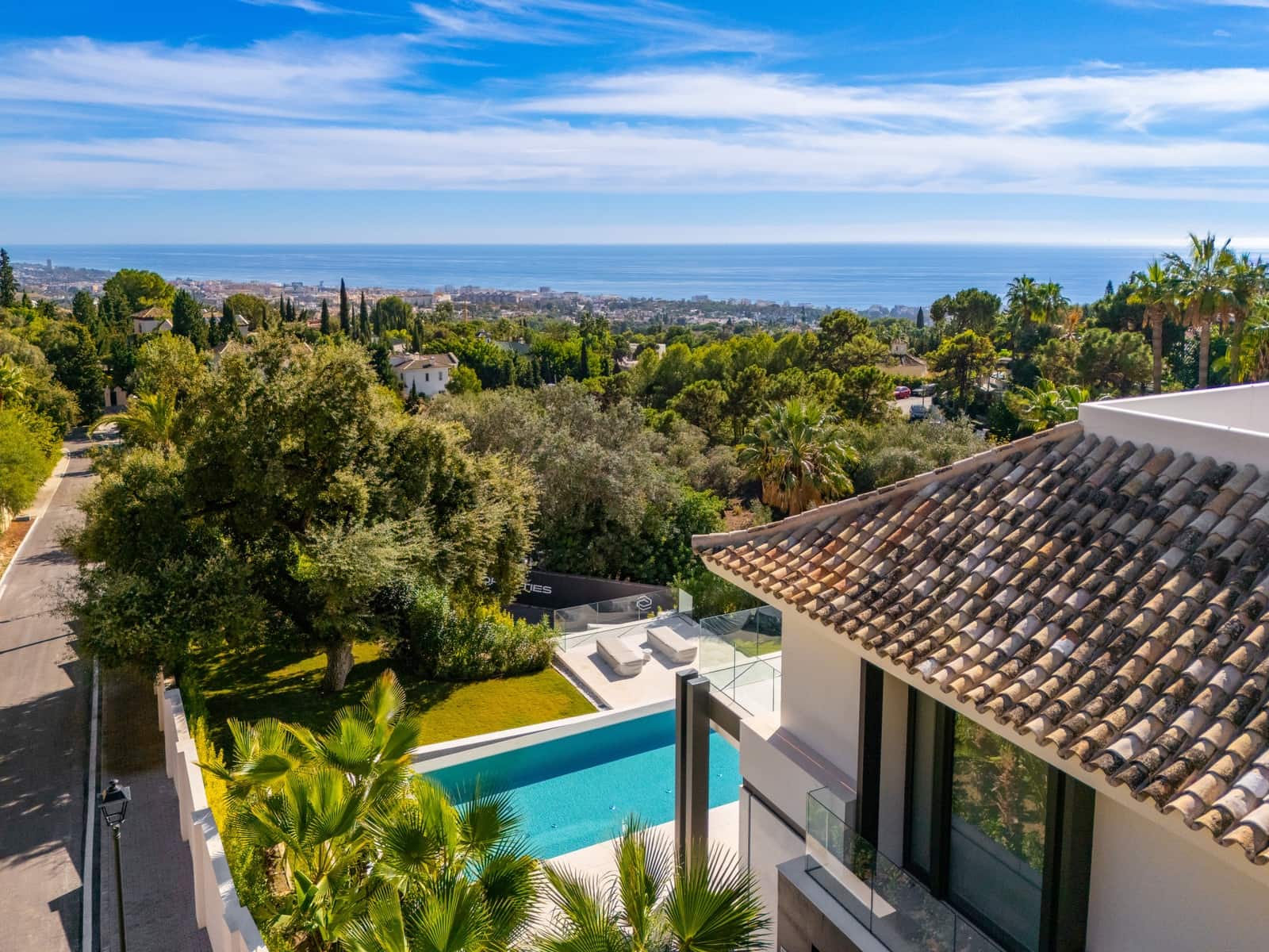 6 bedroom Villa for sale in Marbella with pool garage - € 14,950,000 (Ref: 9410836)
