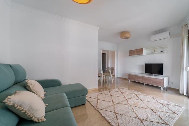 Appartement de 2 chambres à louer à Marbella avec piscine - 1 800 € (Ref: 9414586)