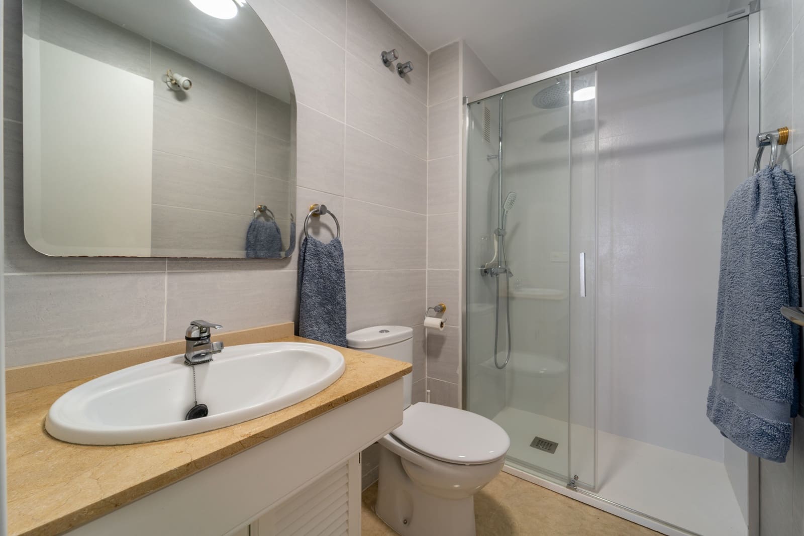 2 slaapkamer Appartement te huur in Marbella met zwembad - € 1.800 (Ref: 9414586)