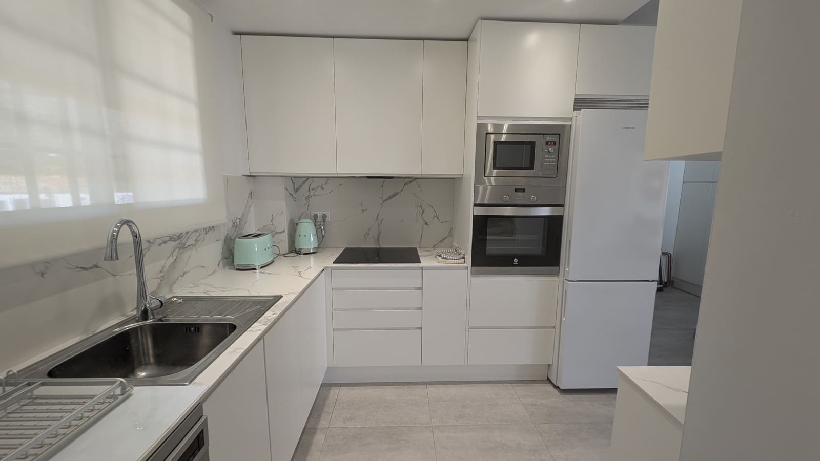 3 bedroom Apartment for rent in Marbella with pool - € 2,000 (Ref: 9421825)