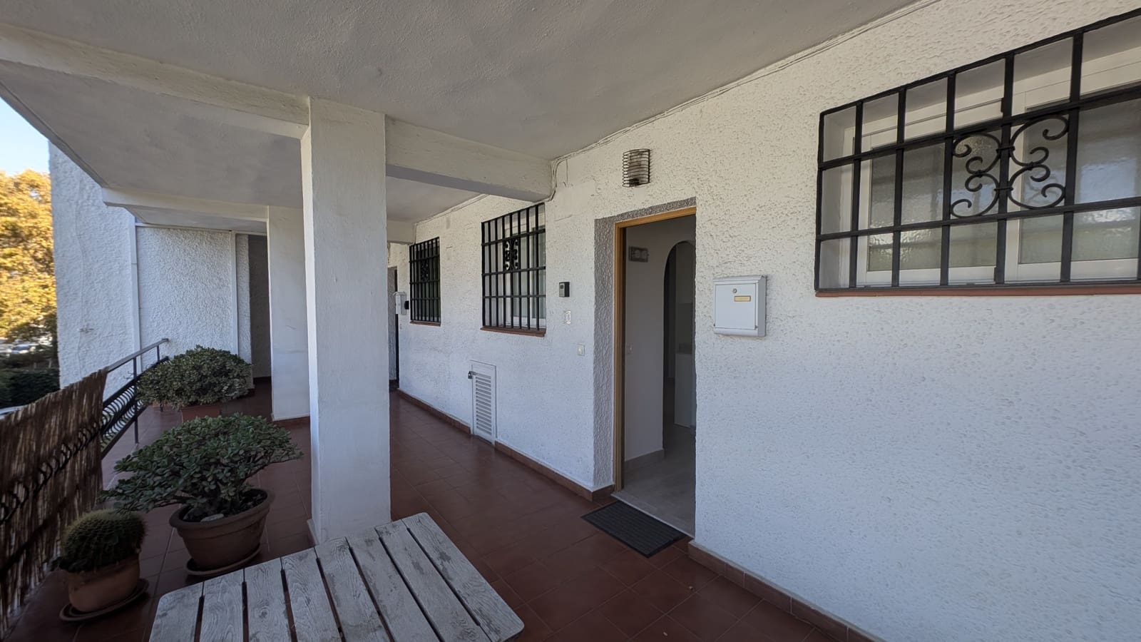 3 bedroom Apartment for rent in Marbella with pool - € 2,000 (Ref: 9421825)