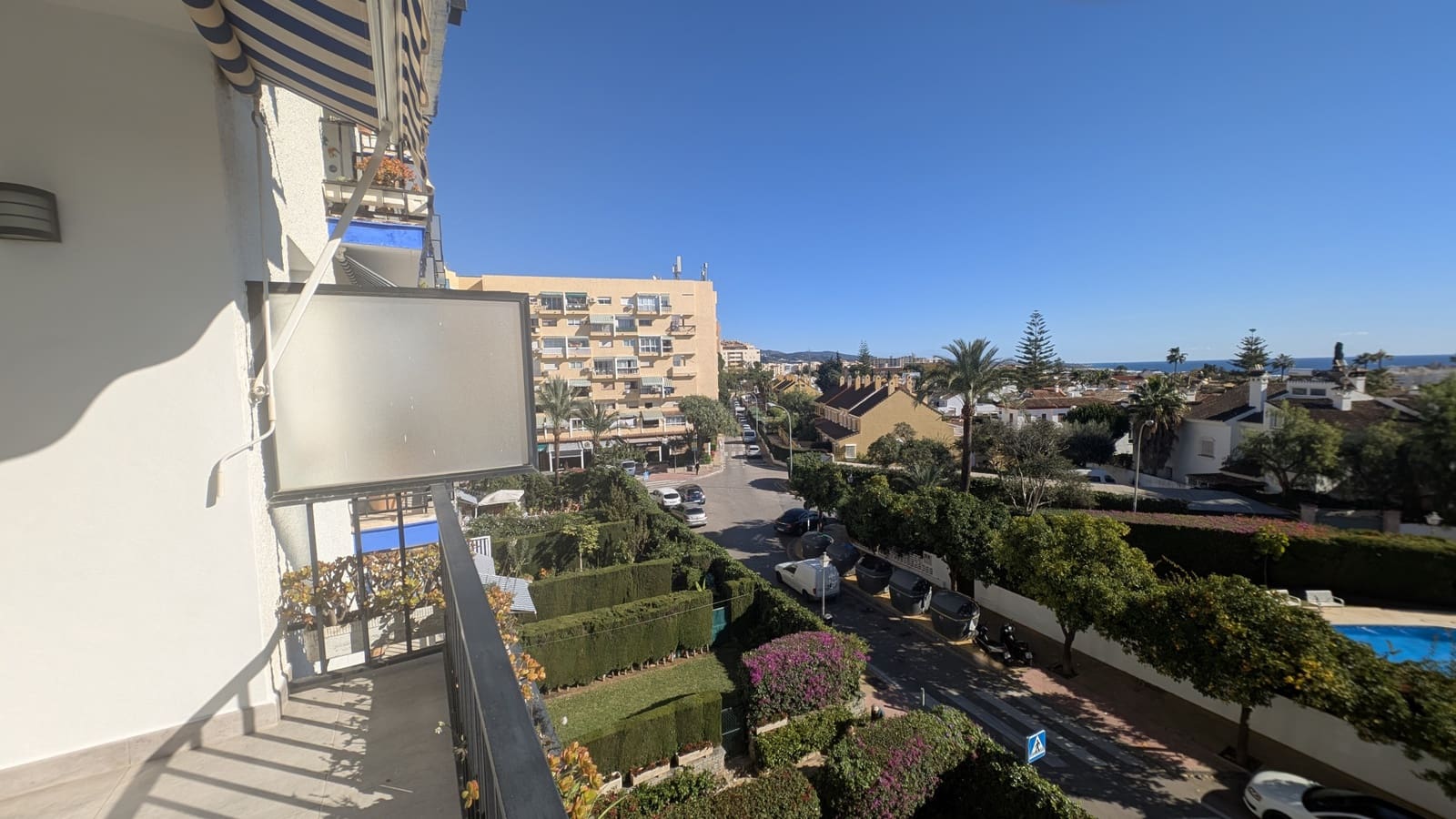 3 bedroom Apartment for rent in Marbella with pool - € 2,000 (Ref: 9421825)