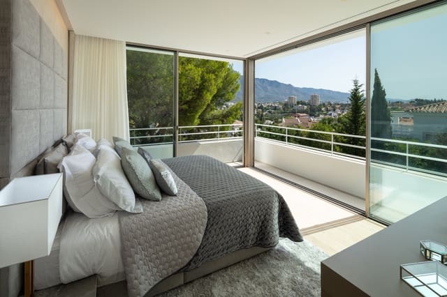 5 quarto Moradia para arrendar em Nueva Andalucia, Marbella com piscina garagem - 17 000 € (Ref: 9426204)