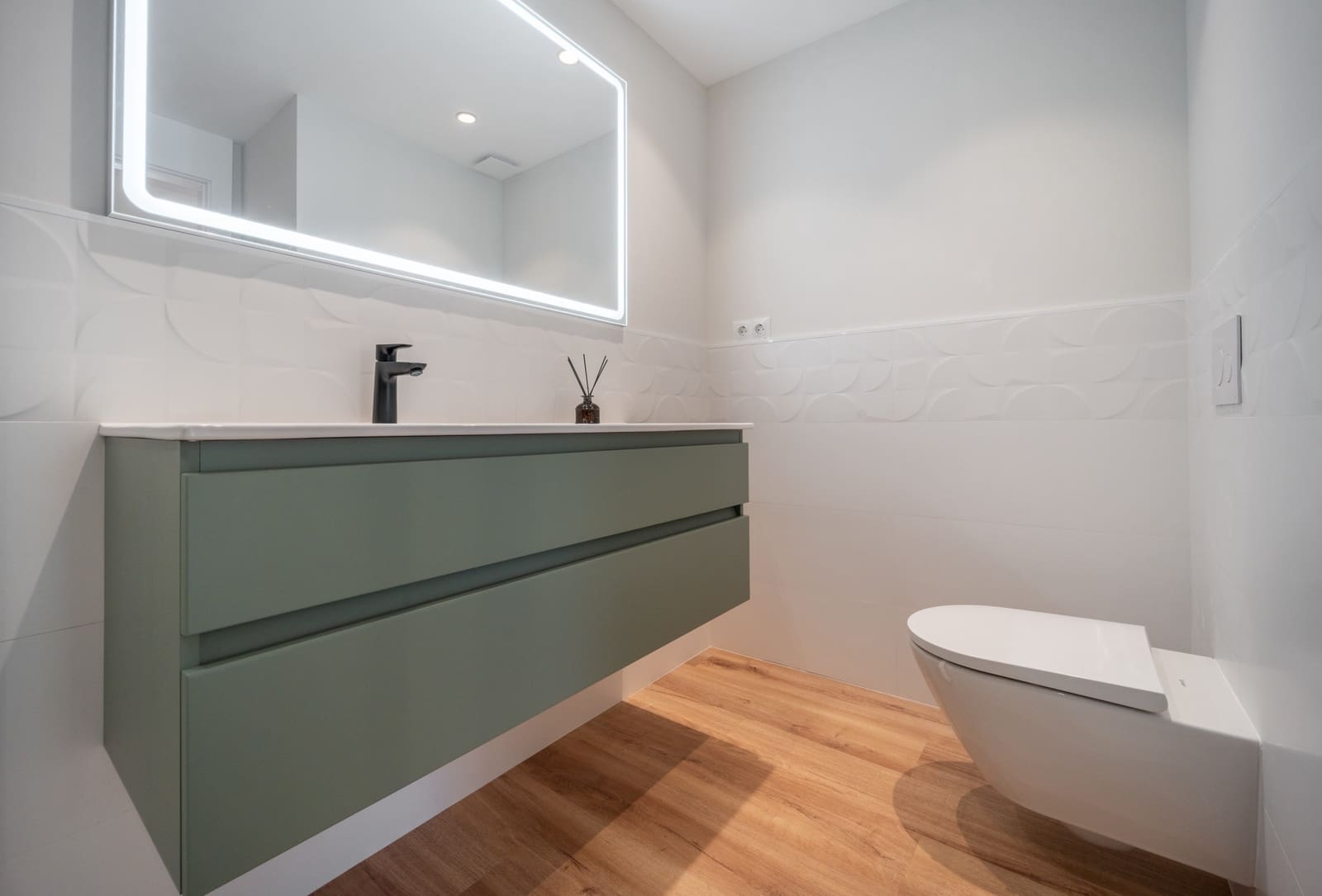 2 slaapkamer Appartement te koop in San Pedro de Alcantara met zwembad garage - € 795.000 (Ref: 9427037)