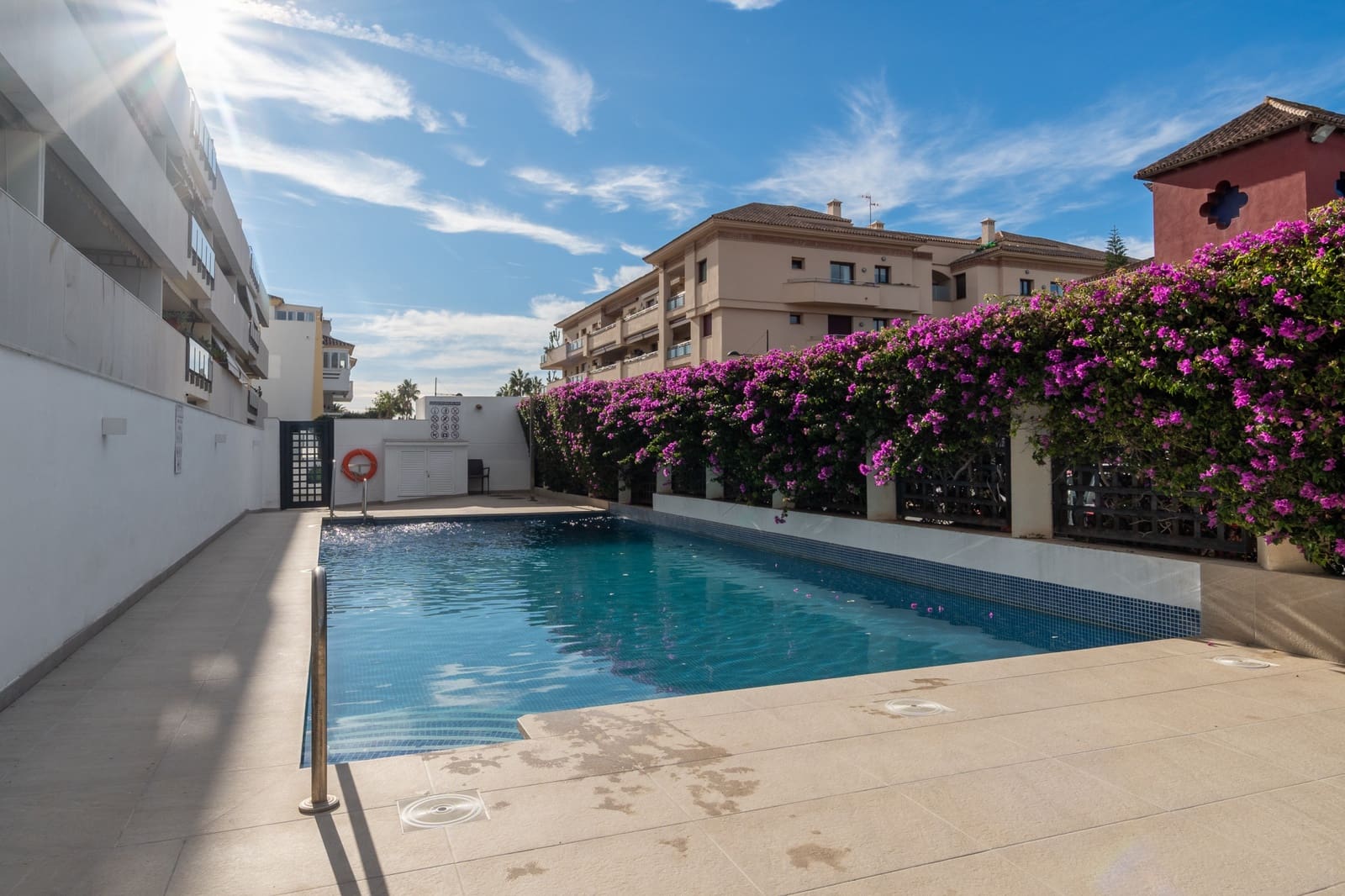 2 slaapkamer Appartement te koop in San Pedro de Alcantara met zwembad garage - € 795.000 (Ref: 9427037)