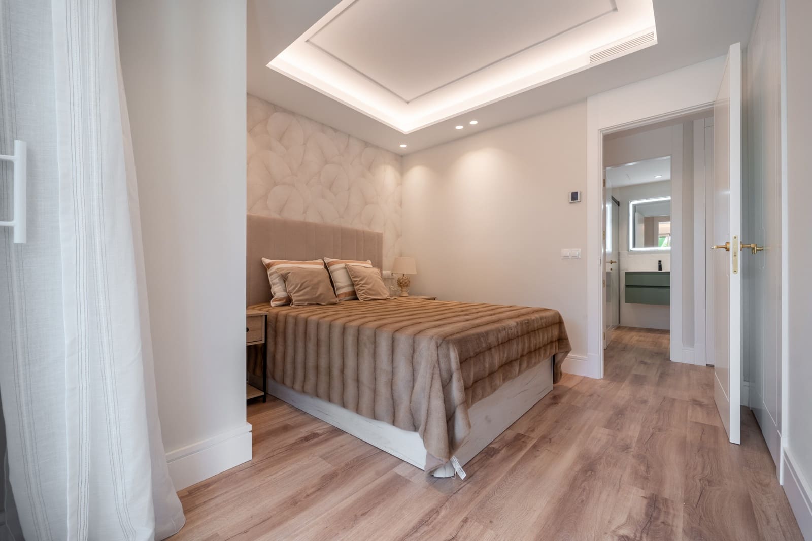 2 slaapkamer Appartement te koop in San Pedro de Alcantara met zwembad garage - € 675.000 (Ref: 9427037)
