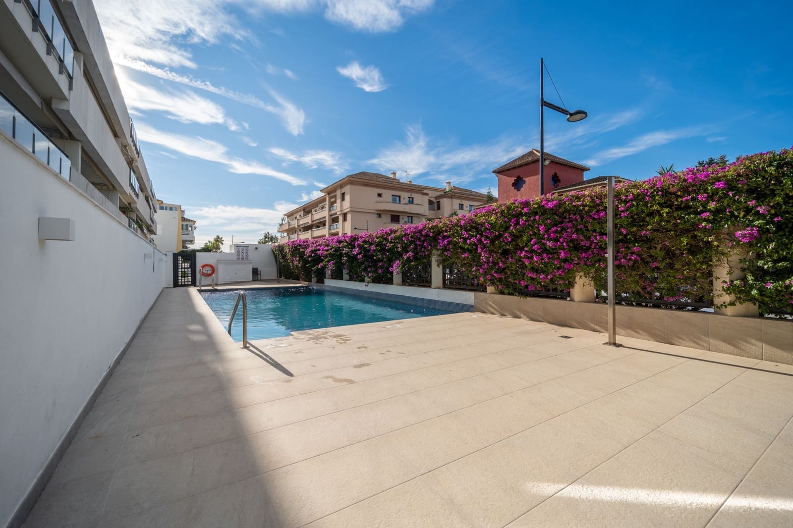 2 slaapkamer Appartement te koop in San Pedro de Alcantara met zwembad garage - € 675.000 (Ref: 9427037)