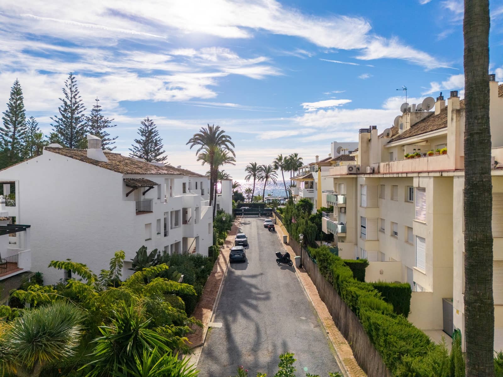 2 slaapkamer Appartement te koop in San Pedro de Alcantara met zwembad garage - € 675.000 (Ref: 9427037)