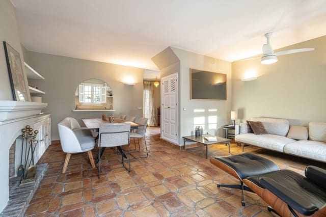 2 slaapkamer Huis te koop in Marbella met zwembad garage - € 1.295.000 (Ref: 9427038)