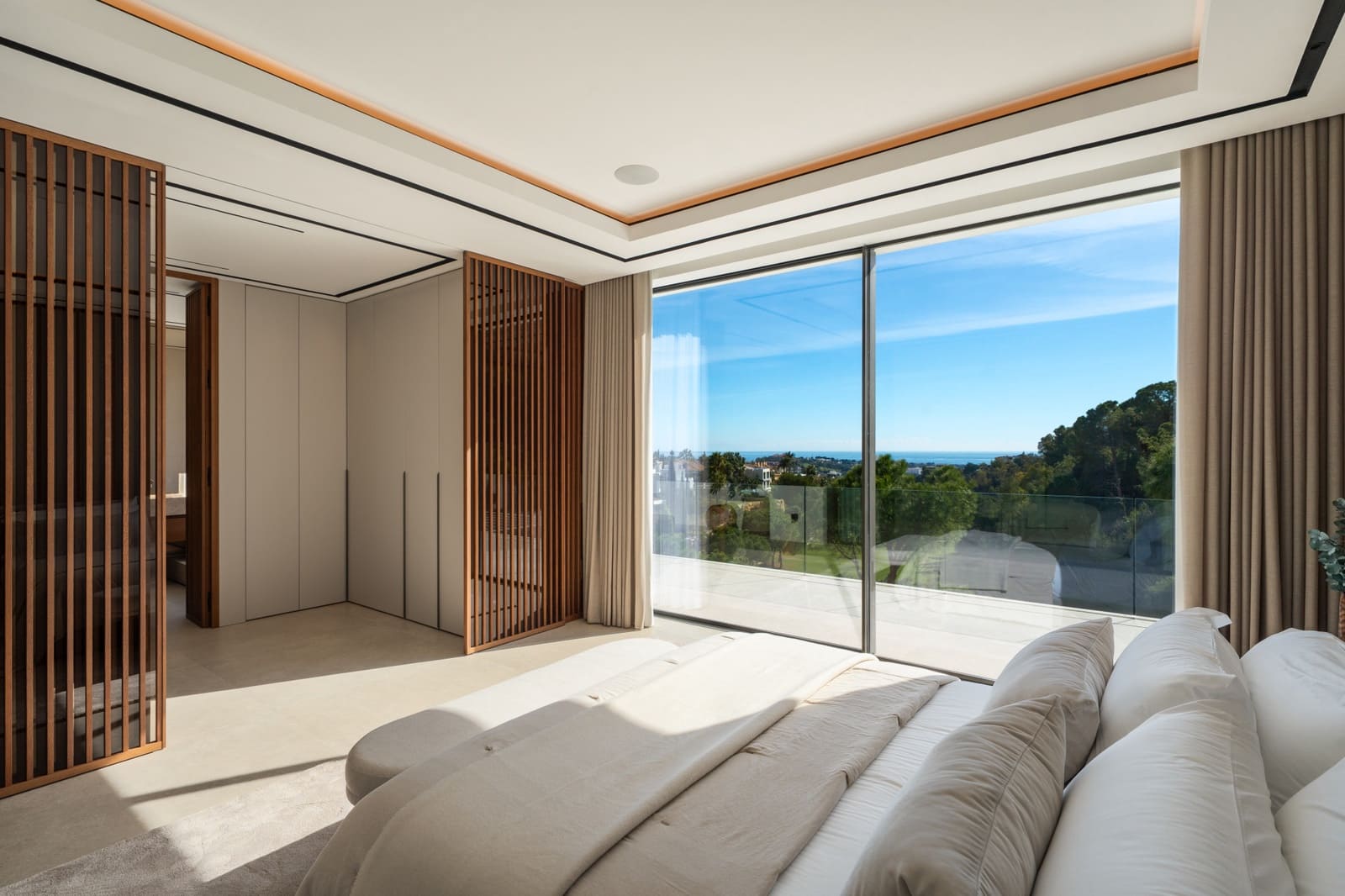 6 slaapkamer Villa te koop in La Quinta met zwembad garage - € 7.395.000 (Ref: 9431242)