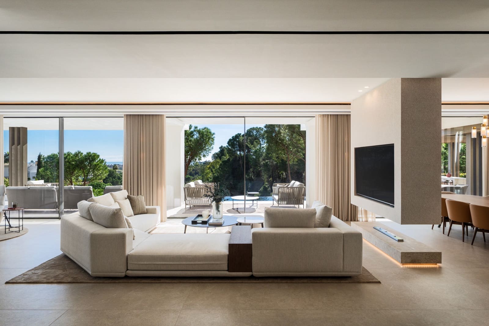 6 slaapkamer Villa te koop in La Quinta met zwembad garage - € 7.395.000 (Ref: 9431242)