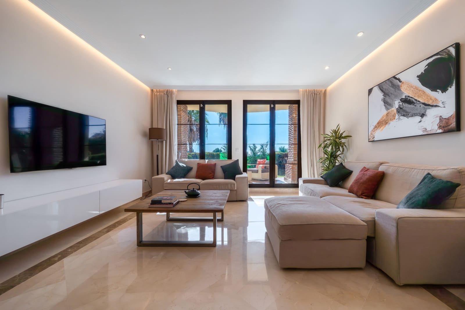 3 makuuhuone Huoneisto vuokrattavana paikassa Los Arqueros mukana uima-altaan 
autotalli - 2 990 € (Ref: 9432710)