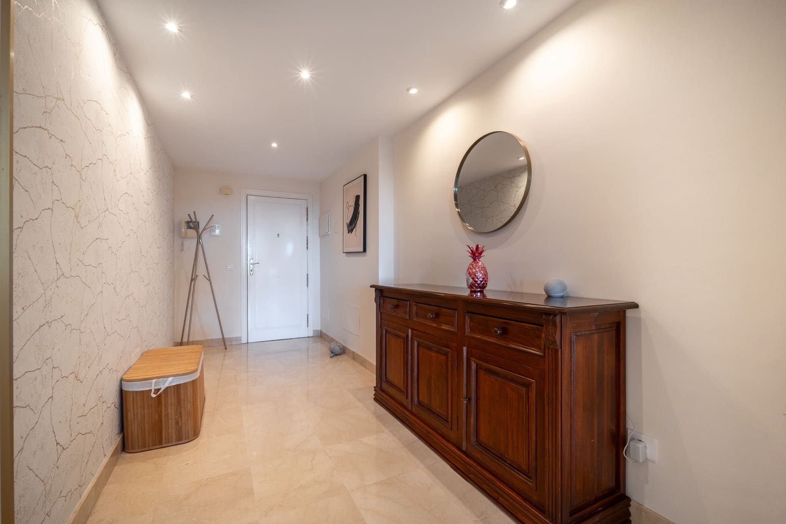 3 makuuhuone Huoneisto vuokrattavana paikassa Los Arqueros mukana uima-altaan 
autotalli - 2 990 € (Ref: 9432710)