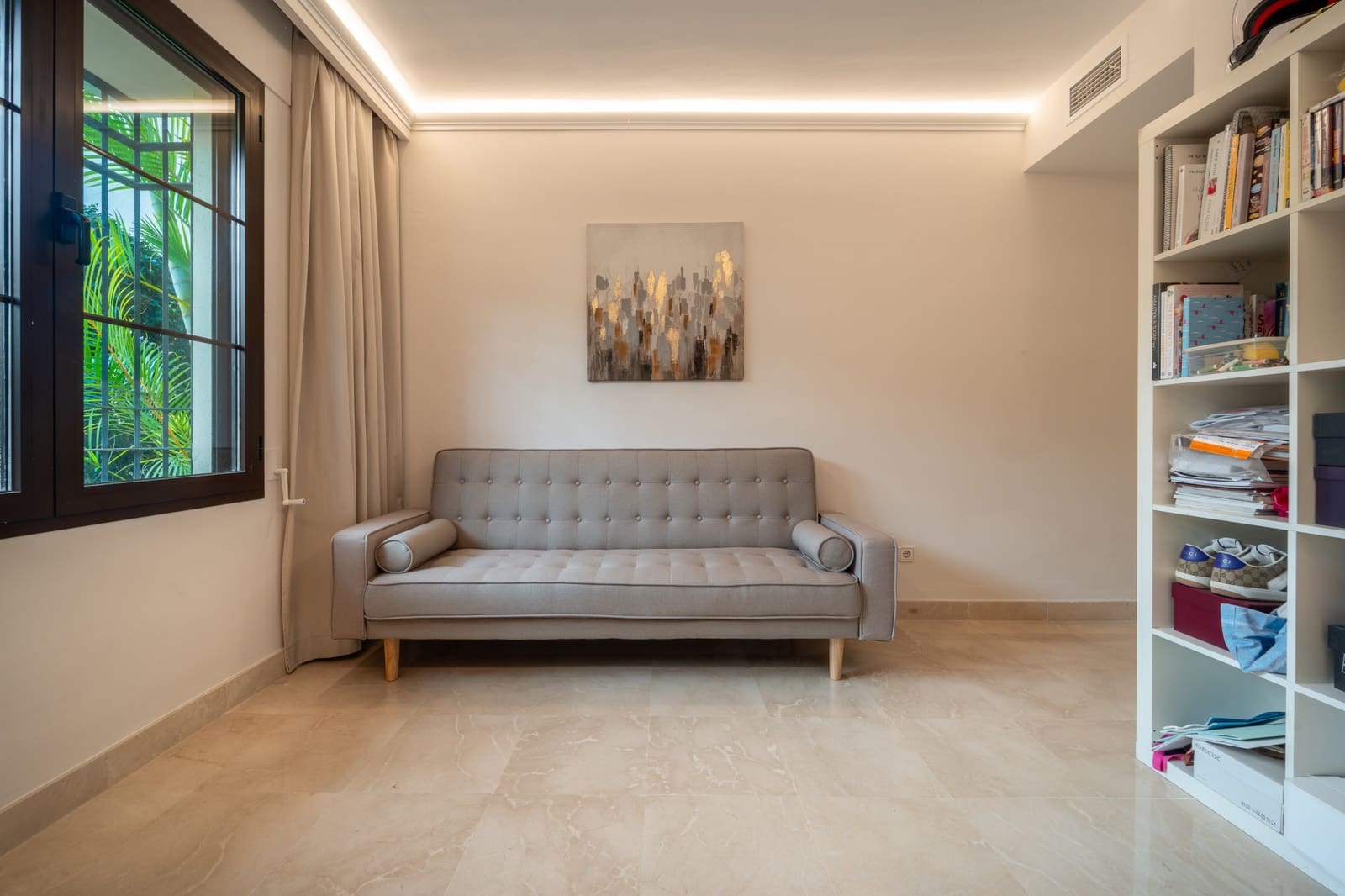 3 makuuhuone Huoneisto vuokrattavana paikassa Los Arqueros mukana uima-altaan 
autotalli - 2 990 € (Ref: 9432710)