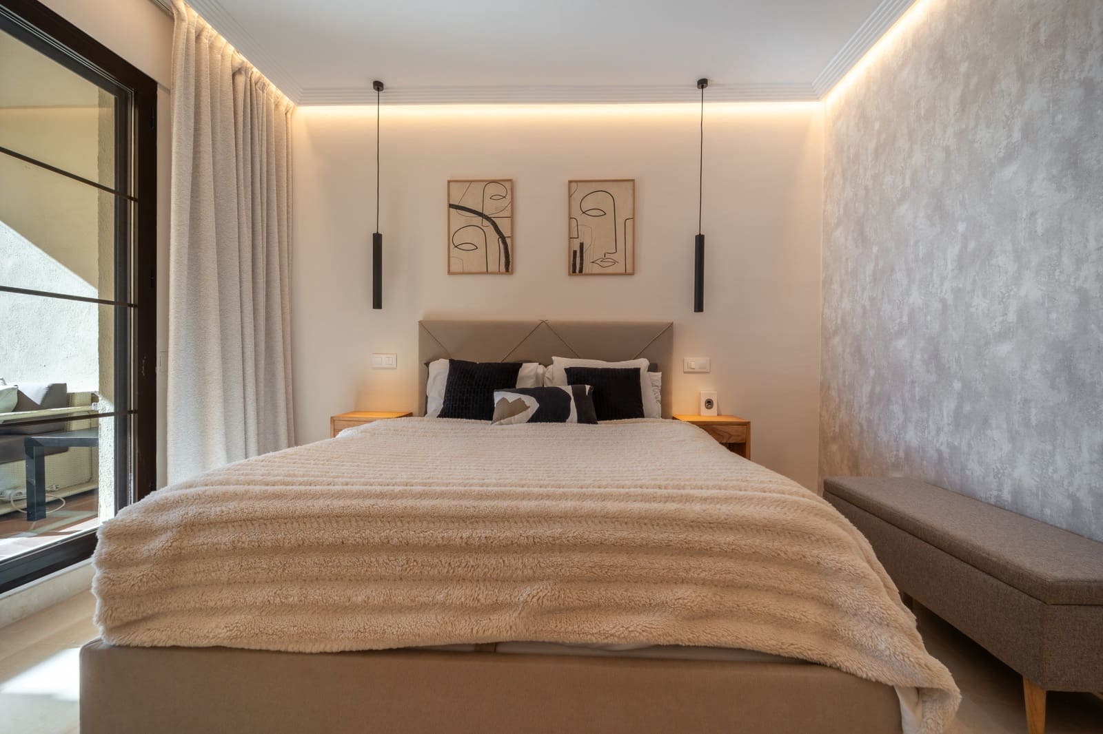 3 makuuhuone Huoneisto vuokrattavana paikassa Los Arqueros mukana uima-altaan 
autotalli - 2 990 € (Ref: 9432710)