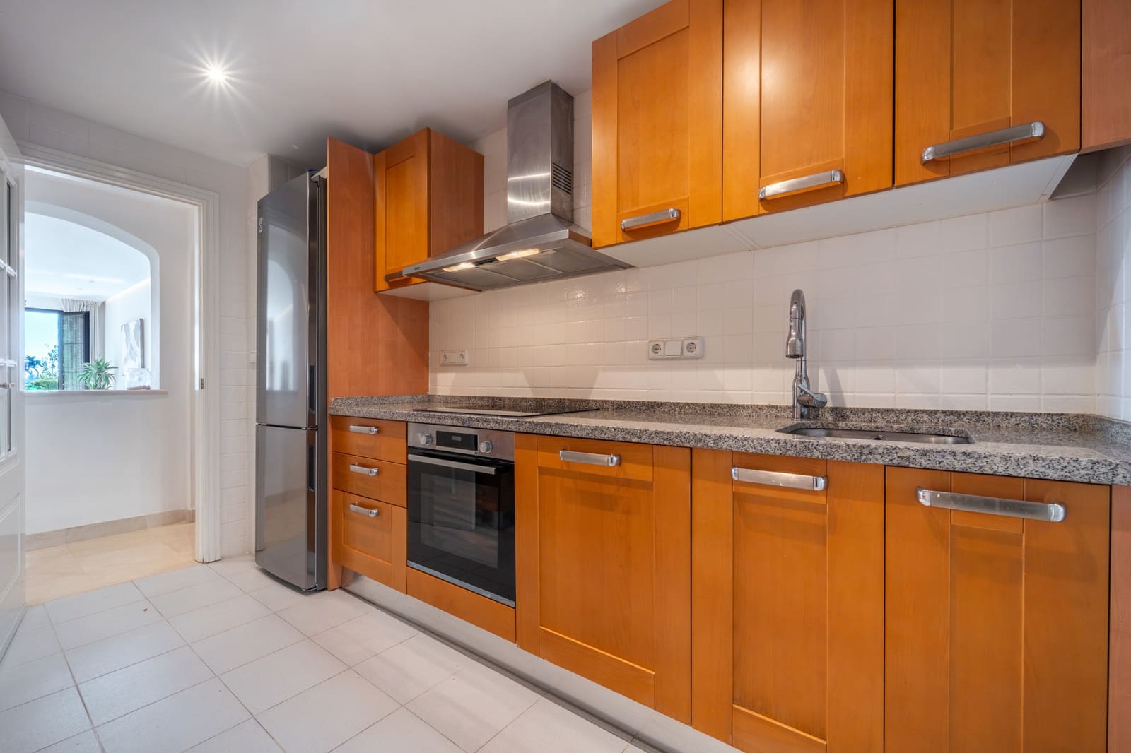 3 makuuhuone Huoneisto vuokrattavana paikassa Los Arqueros mukana uima-altaan 
autotalli - 2 990 € (Ref: 9432710)